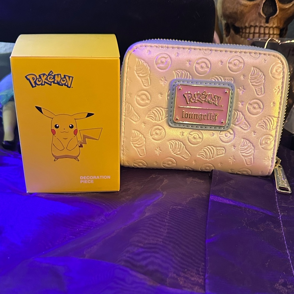 Loungefly Pokémon Cream Embossed Wallet